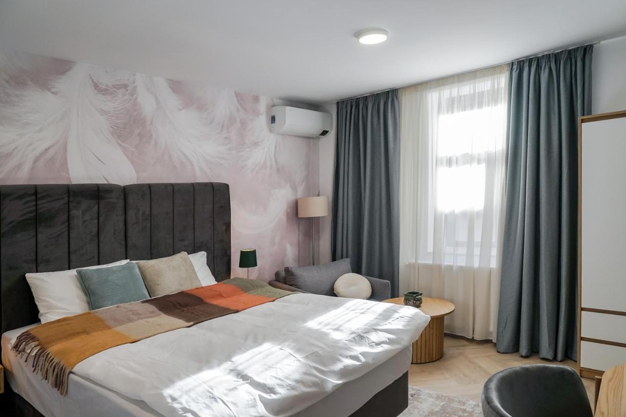 The Chic Retreat Apartment Bucharest Exterior photo