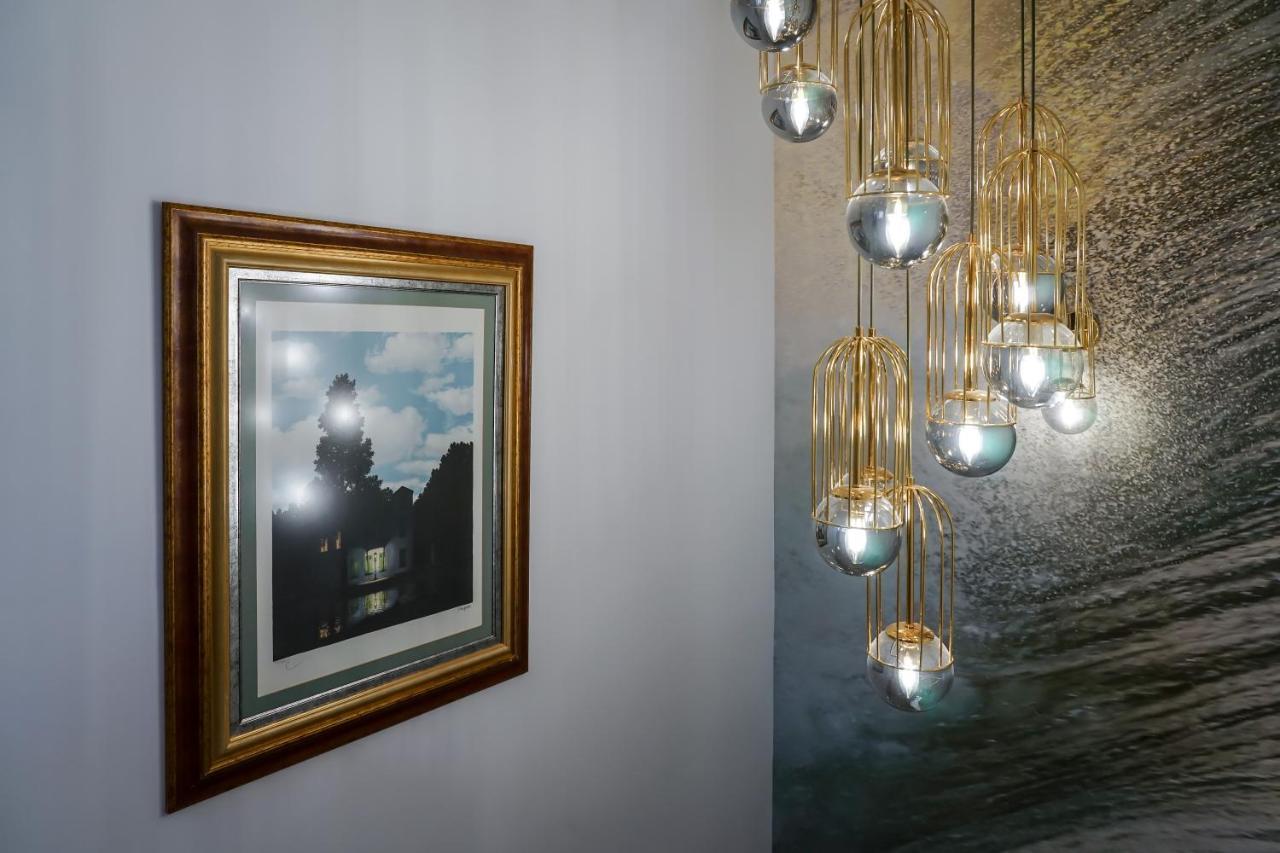 The Chic Retreat Apartment Bucharest Exterior photo