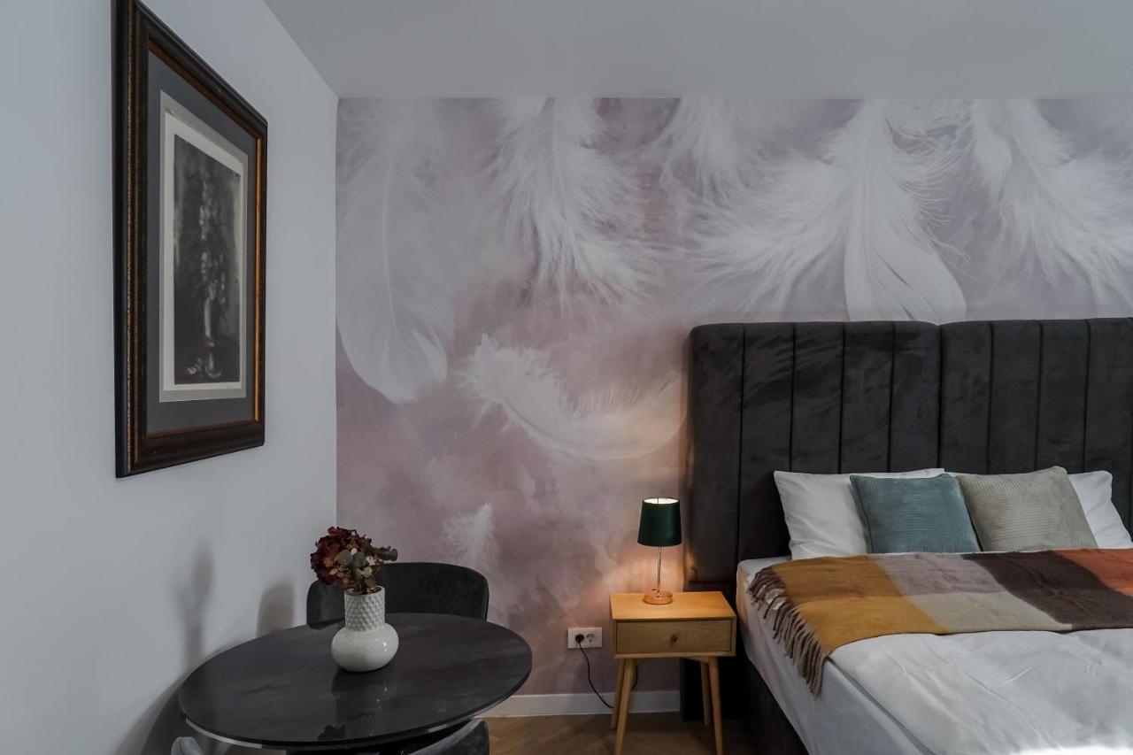 The Chic Retreat Apartment Bucharest Exterior photo