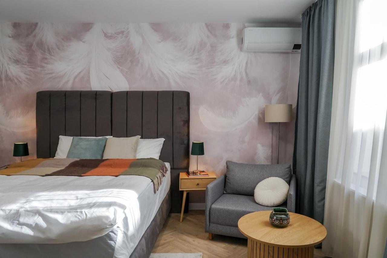 The Chic Retreat Apartment Bucharest Exterior photo
